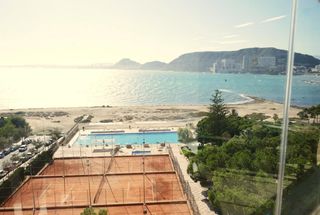 Pis a Avinguda de la costa blanca 22. Gran apartamento frente al mar, 4 dormitorios, espectaculares vi
