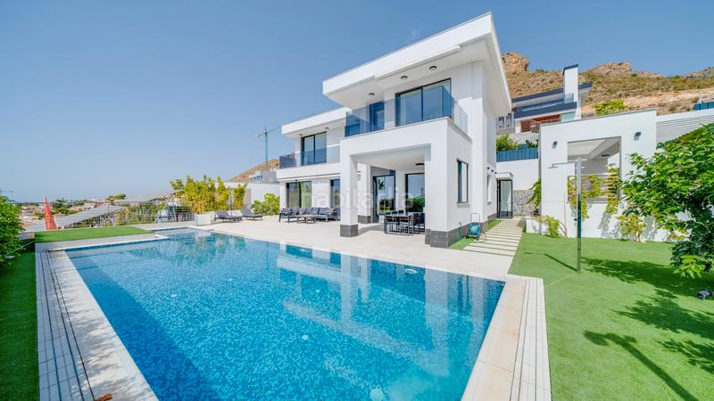 Foto 2a548317-f87e-4cdf-af02-7485603a21f6. Chalet with heating parking pool in Golf Bahía Finestrat