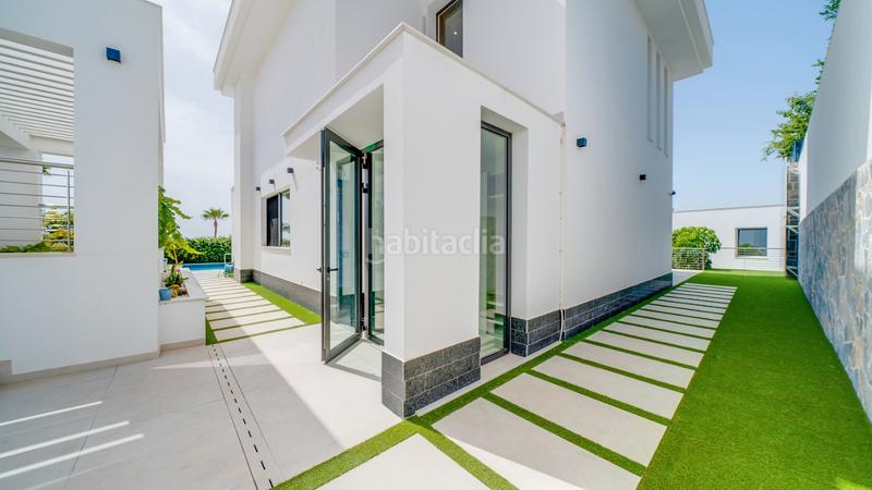 Foto a5d4d1e8-ebc4-4128-b3fb-c403738c3a6c. Chalet with heating parking pool in Golf Bahía Finestrat