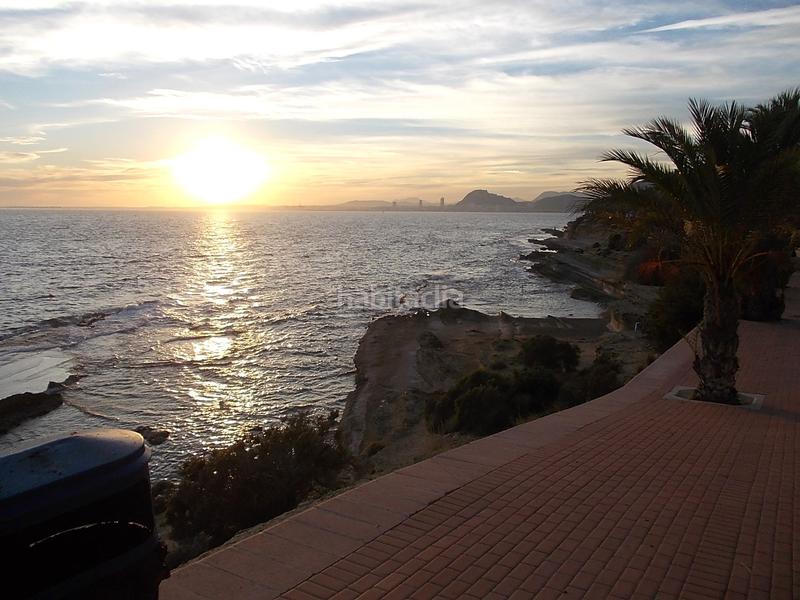 Foto 28978d4d-72ec-480a-8aa8-23ec1c16fdf6. Chalet dans calle océano 30 dans Cabo de las Huertas Alicante