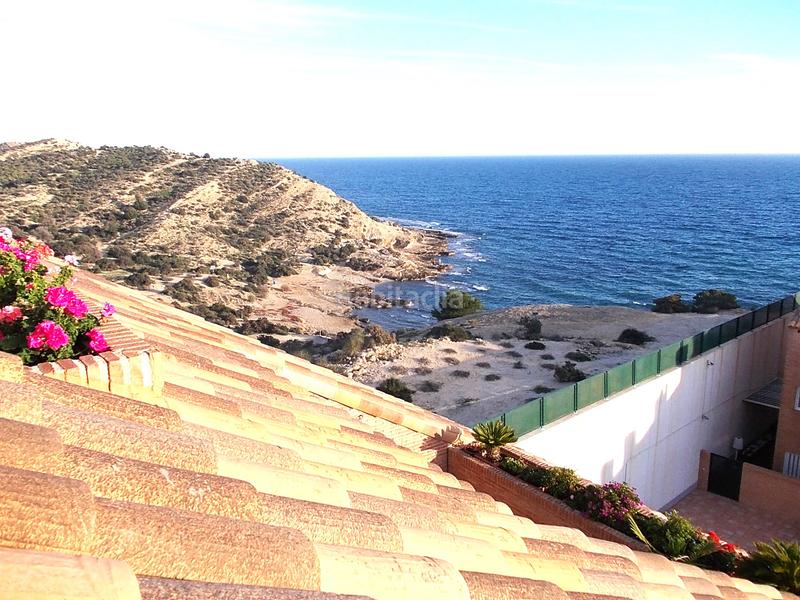 Foto 35b54fb2-a760-4bb0-8697-3b8153fe718d. Chalet dans calle océano 30 dans Cabo de las Huertas Alicante