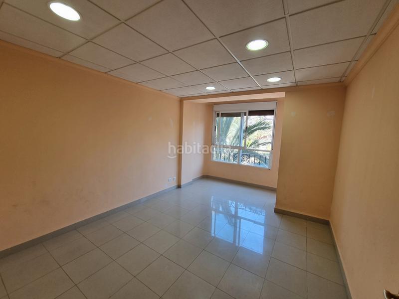 Foto 32e8a415-8cab-4615-b204-a6ce5f7751f1. Piso en placa de los luceros 6 piso plaza de los luceros, para reformar a las necesidades del comprador. en Alicante