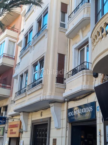 Foto 67dcd817-b6fc-498f-b5be-0efc42ae1da5. Piso en placa de los luceros 6 piso plaza de los luceros, para reformar a las necesidades del comprador. en Alicante
