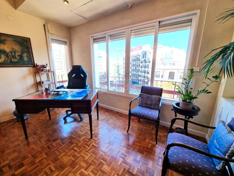 Foto d1ddb3b7-4a54-488d-9154-dae495635707. Appartement dans placa de los luceros 5 dans Ensanche-Diputación Alicante