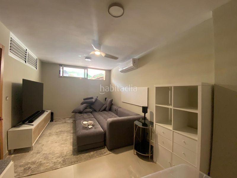 Foto c68be63e-9d02-4f3b-b454-5c2b1237b129. Chalet with parking pool in Pueblo Acantilado-Lanuza Campello (el)