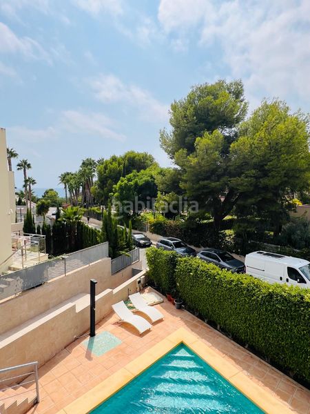Foto f7d151a1-e138-4c28-b240-77b7855fb905. Chalet with parking pool in Pueblo Acantilado-Lanuza Campello (el)