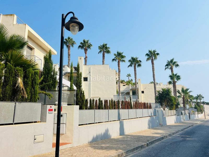 Foto f99a3259-ab65-485d-8eb7-dbd5448b98fe. Chalet with parking pool in Pueblo Acantilado-Lanuza Campello (el)