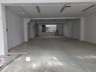 Rent Industrial building  Carrer de marià aguiló. Nave en alquiler en zona hermética