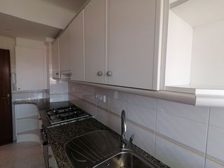 Affitto Appartamento  Ronda de zamenhof. Contactar email -piso alquiler rda zamenhof
