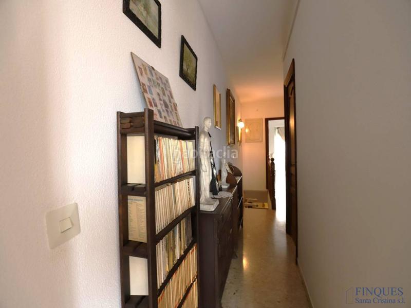 Foto 2783a7a9-d8dd-4cd9-ab0a-65a20e65f391. Casa amb calefacció a Eixample Sant Feliu de Guíxols