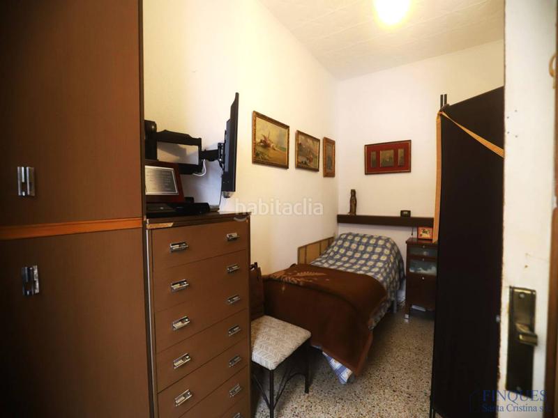 Foto 545c571c-ad03-44da-b73f-47241f7b184d. Casa amb calefacció a Eixample Sant Feliu de Guíxols