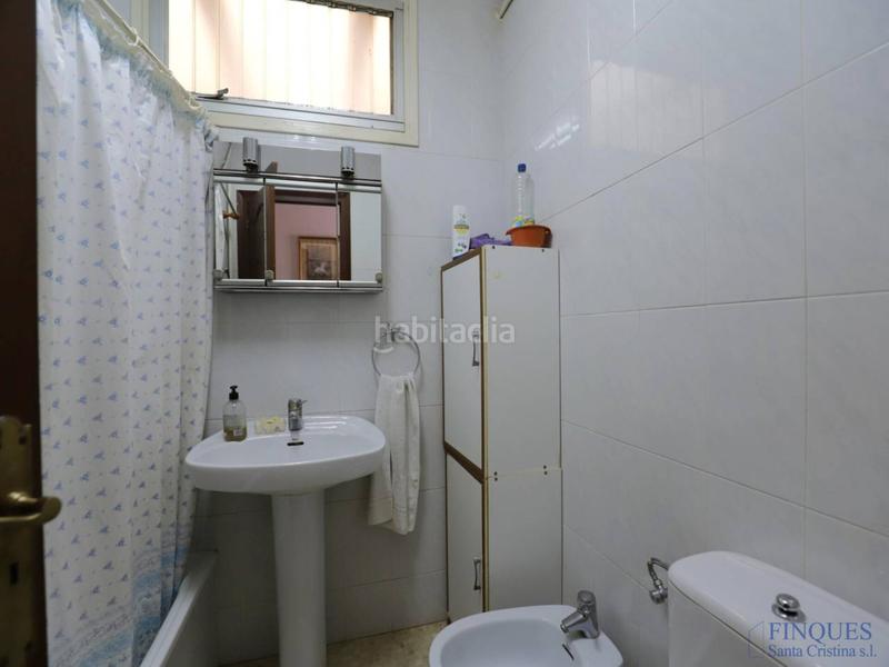 Foto 567f1efe-2d3e-493e-aff7-af2bddc2b749. Casa amb calefacció a Eixample Sant Feliu de Guíxols