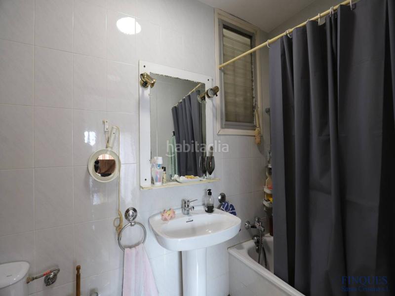 Foto 60460c3c-2831-4bcf-bf78-f063329121a2. Casa amb calefacció a Eixample Sant Feliu de Guíxols