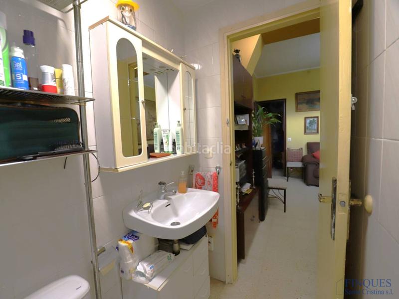 Foto d3d8eb7c-4b09-4ff0-9ad8-789b58a3f472. Casa amb calefacció a Eixample Sant Feliu de Guíxols