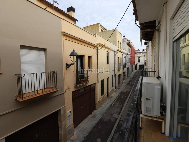 Foto ee7a4020-99dd-43ea-ab29-8deb2ec7c6ed. Casa amb calefacció a Eixample Sant Feliu de Guíxols