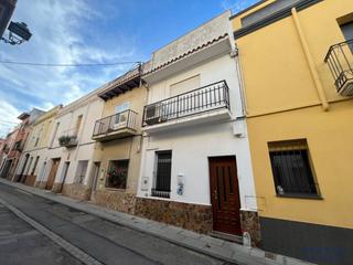 Casa  Gorgoll. Sant feliu de guxols, casa con terraza