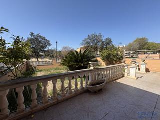Pis  Miquel mateu. Sant feliu de guíxols, piso con jardín