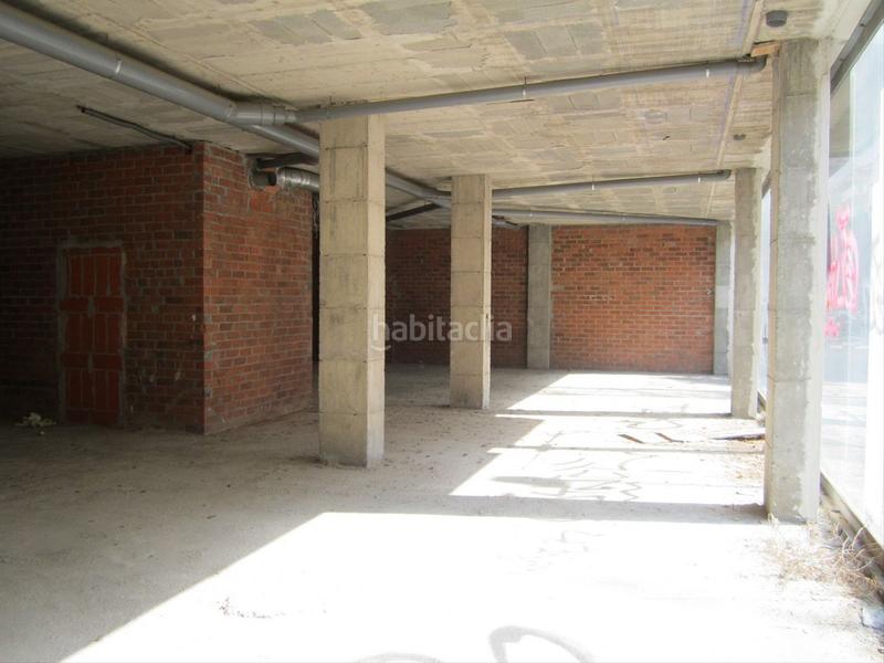 Foto b714a51b-dab2-4ca3-b89b-7d2299575773. Affitto locale commerciale in carrer de bernat boades 76 in Girona