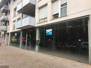 Lloguer Local Comercial a Carrer de bernat boades 76. Diáfano