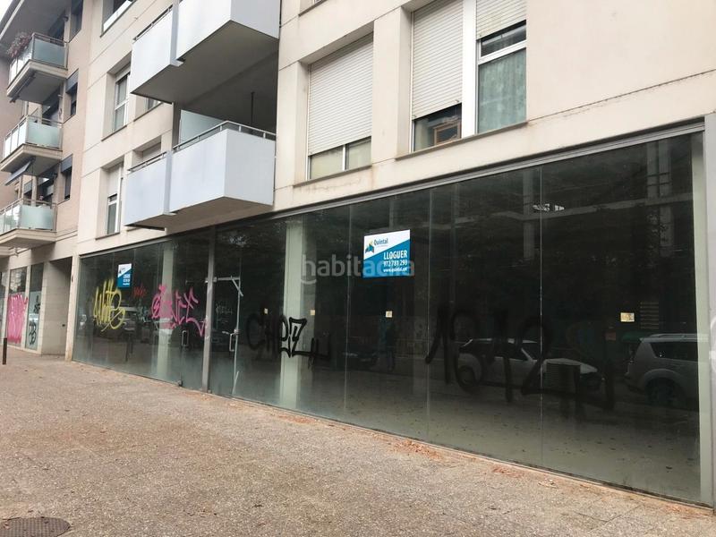 Foto 53eb0d4c-e4a9-4b85-994f-521770cb6be1. Location local commercial dans carrer de bernat boades 76 dans Girona