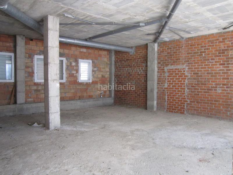 Foto 5efc60e7-cb4b-416c-aefc-c60bf9ca7dcf. Location local commercial dans carrer de bernat boades 76 dans Girona