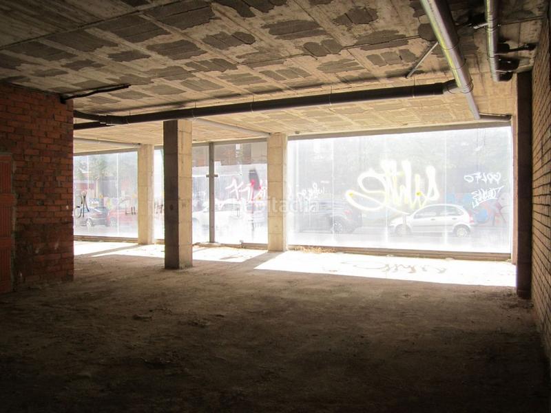 Foto 760c023b-54c7-4ece-9265-13057a7adf26. Location local commercial dans carrer de bernat boades 76 dans Girona