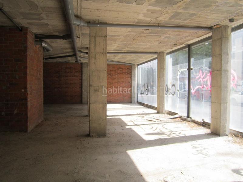 Foto f008c22a-0438-4c64-a157-52f8d8c5c520. Location local commercial dans carrer de bernat boades 76 dans Girona