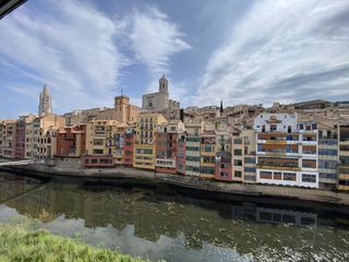 Affitto Appartamento  Plaça de la independència. Amueblado
