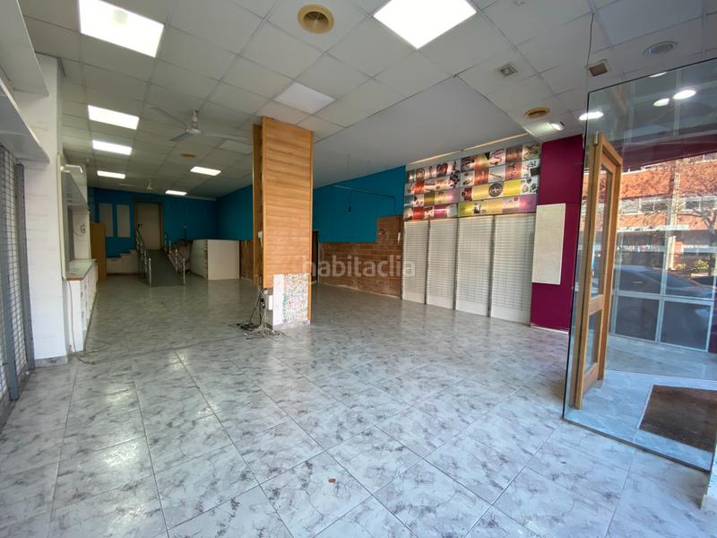 Foto c3cba6fe-9397-4378-8aad-9d49ad60e241. Lloguer local comercial a carrer de sant agustí 38 a Girona