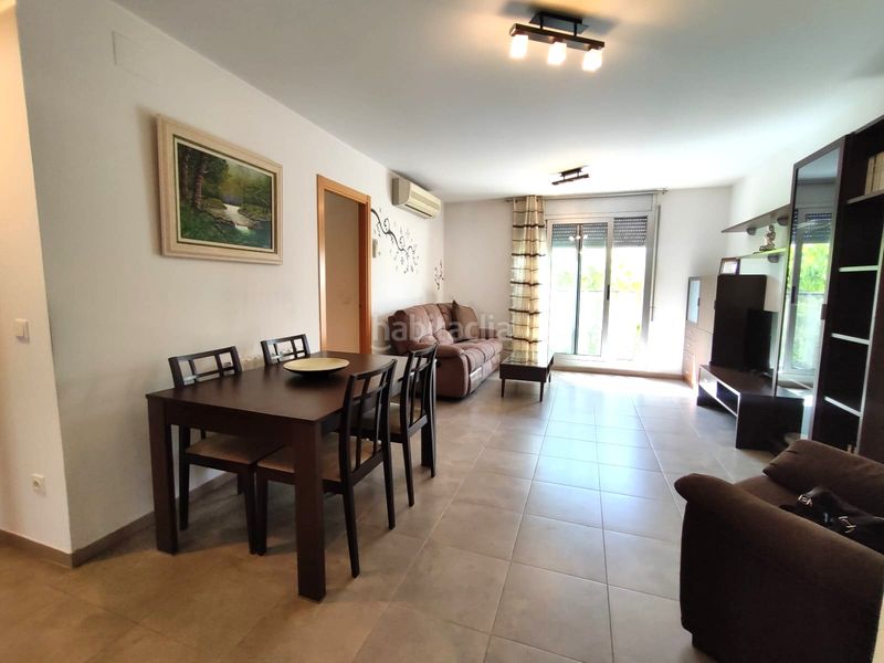 Foto e14a5215-54fa-4c20-ab9a-b88b2c398f4f. Pis amb calefacció aparcament a Caldes de Malavella