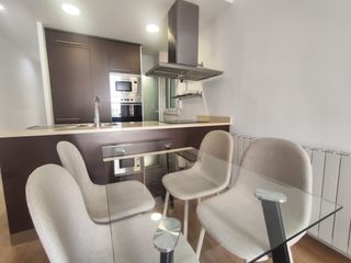 Flat in Eixample Nord. Pis reformat en venda al centre de girona.