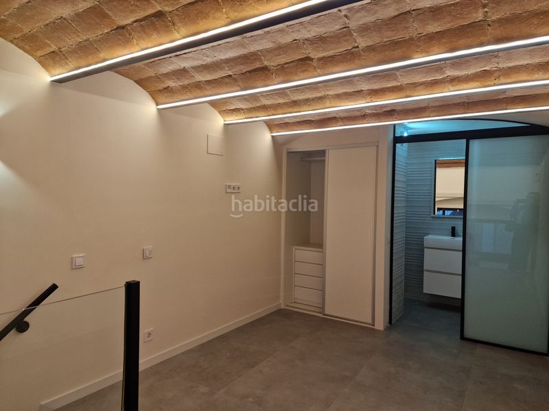 Foto 0b146d54-196d-4220-98b9-3aba70050bb8. Local comercial a Raval Barcelona