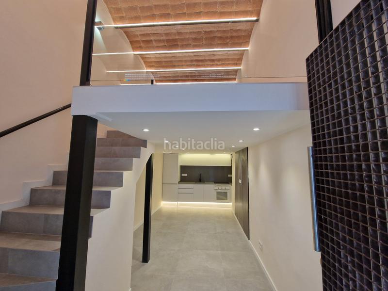 Foto a4e46a43-4abc-4a53-a91a-98cb817676a7. Local comercial en Raval Barcelona