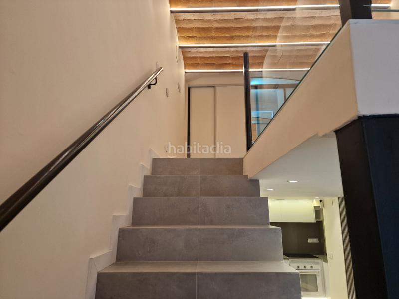 Foto 02f0f900-8f89-4d3b-bf1e-cb9a04c8a7bf. Estudi a Raval Barcelona