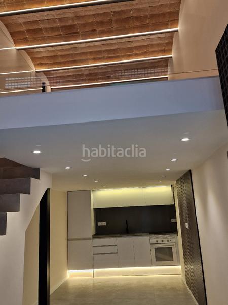 Foto 58d747ed-67b9-4684-8ac4-809b1be477a8. Estudi a Raval Barcelona