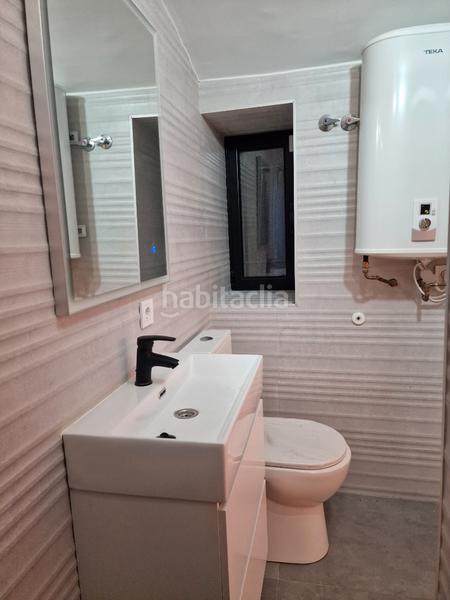 Foto b15ea56b-5b0b-4bf5-98b2-a1df93186068. Estudi a Raval Barcelona