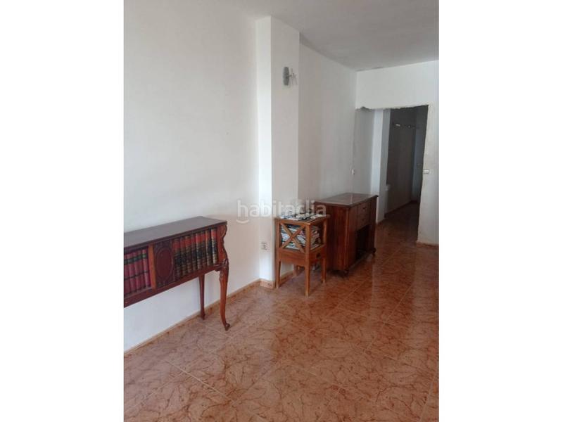 Foto b0292f1b-7fce-4fcc-a533-f06e9c6f59ca. Edifici a Almacelles