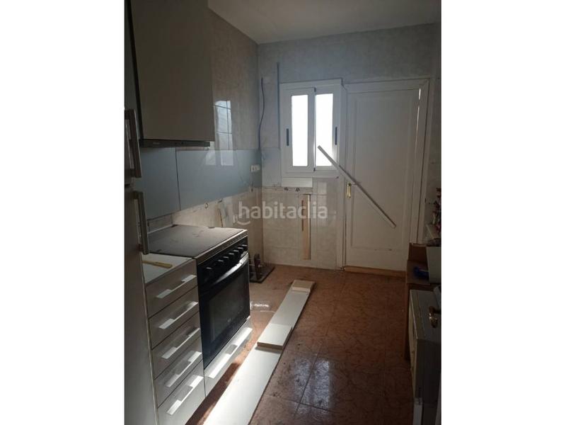 Foto ff32c8fc-a5db-4a61-a849-82fbb079bcc0. Edifici a Almacelles