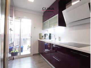 Pis a Prncep de Viana-Clot-Xalets Humbert Torres. Piso en venta en zona renfe reformado con trastero