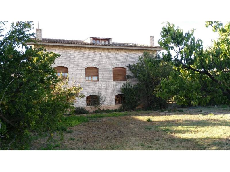 Foto 5bbd5f78-f092-4f8f-bcb6-d81d86b13407. Chalet  en venta en Almenar