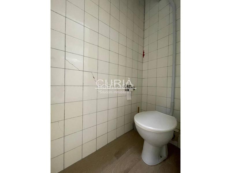 Foto e64b3d2f-a396-462c-b9f0-4381a106c97d. Alquiler local comercial en Instituts-Universitat Lleida