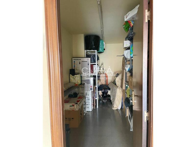 Foto 2f2fd60e-c98b-442d-8568-ba6e4ba1ffec. Locale commerciale in Mariola Lleida