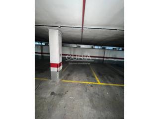 Aparcament cotxe a Pardinyes. Plaza de parkin para coche y moto en pardiñas