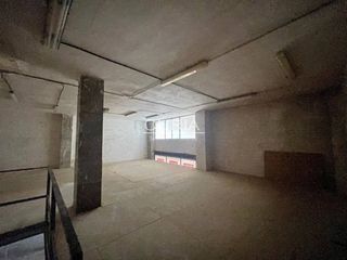 Miete Geschäftsraum  Calle alcalde pujol. Local en alquiler en zona alta con carencia de tres meses.