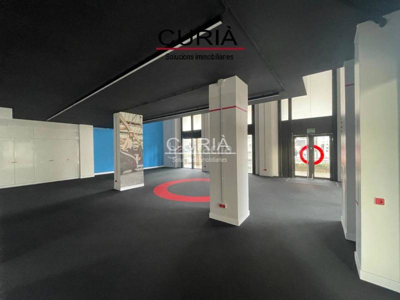 Foto a9a04fba-1e7c-475f-90f0-bdff18261a93. Lloguer local comercial a Mariola Lleida