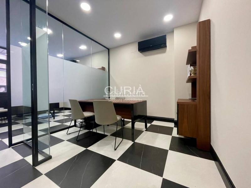Foto 707deef8-4ef1-4da5-863f-9d422c192426. Rent office space with heating in Instituts-Universitat Lleida
