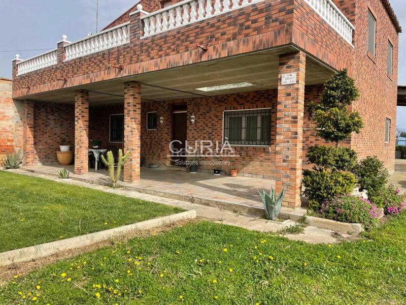 Foto a19f2294-78c8-4832-b239-239e2df1d316. Chalet fantástico chalet de venta en llivia en Llívia Lleida
