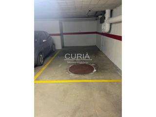 Aparcament cotxe  Sant jordi. Vanta parking para coche y moto con trastero en torrefarrera