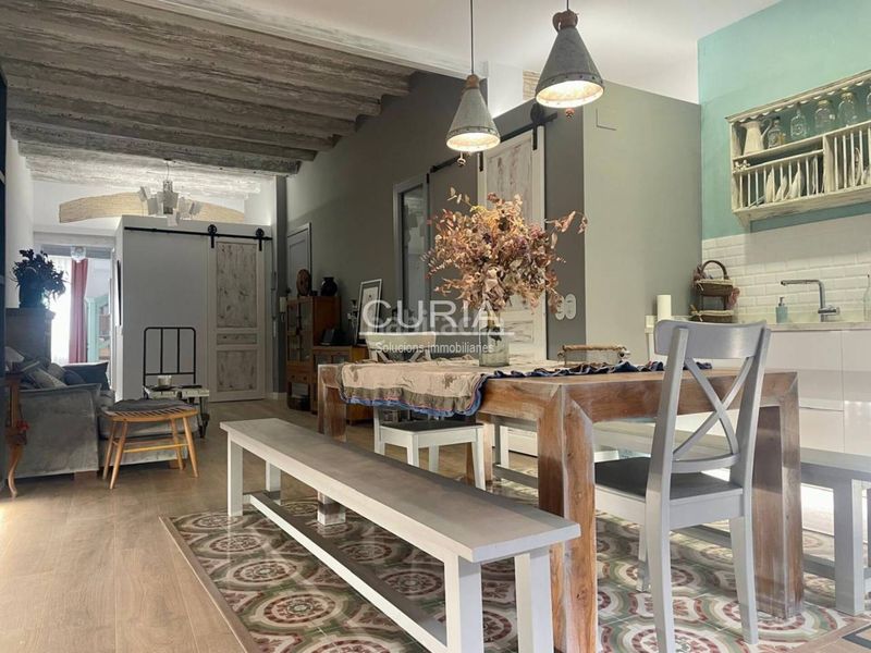 Foto ecb2df20-bd72-4455-a612-996f576e4d32. Alquiler piso alquiler piso para pareja reformado zona rambla catalunya con terraza agua y basuras incluidas en Lleida