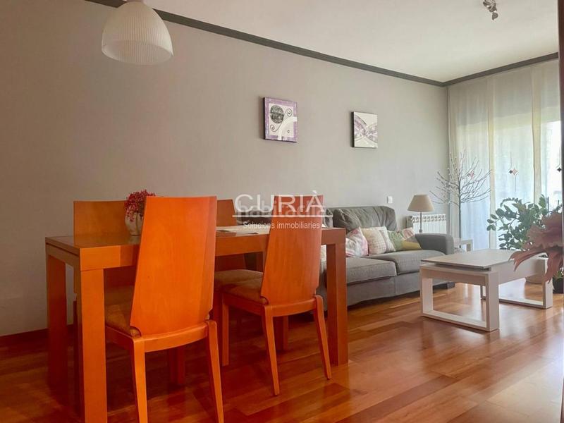 Foto cc0ac994-e7a3-4aa5-b83d-2b37935743fe. Piso soleado piso muy bien cuidado zona plaza europa con parking y trastero incluido en Lleida